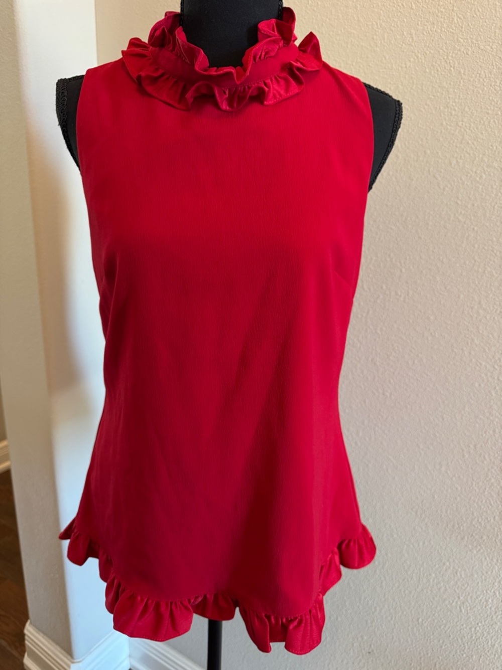 Sail to Sable Red Ruffled Mock Neck Sleeveless Top XS NWT